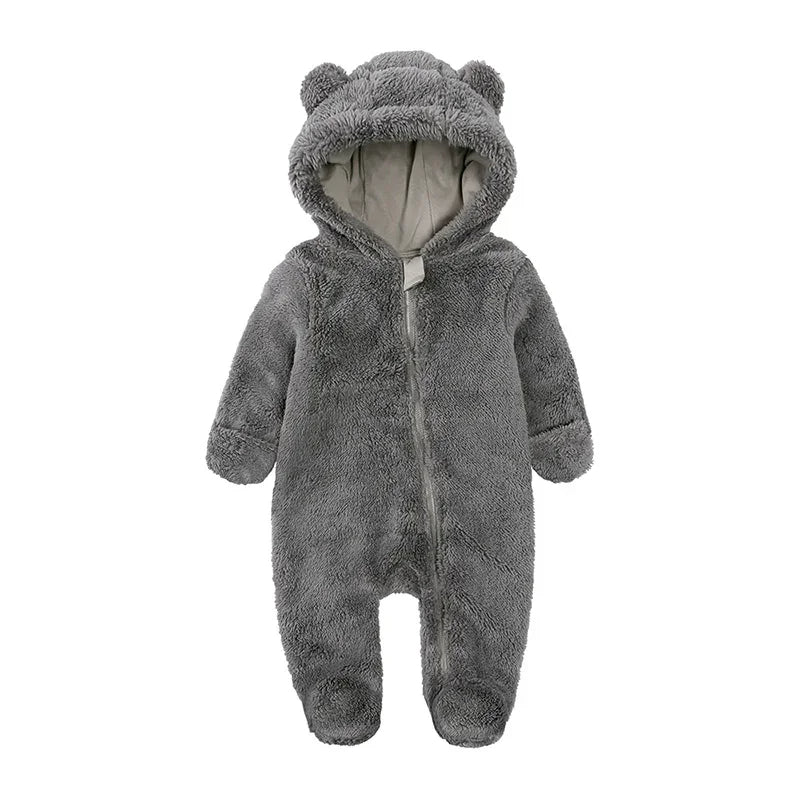 Kuschelbär Strampler – Warmer Fleece Overall mit Kapuze für Babys